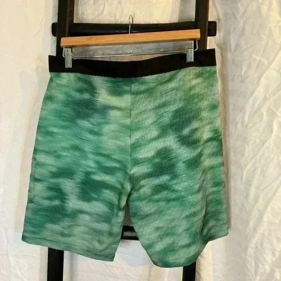 Public Record Mens Boardshorts Size L - Picture 5 of 14